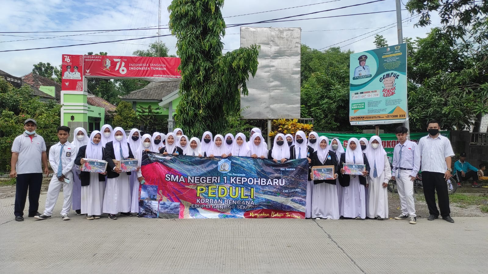 SMAN 1 Kepohbaru Galang Dana Peduli untuk Mahameru